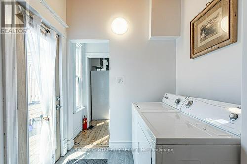 971 Elias Street, London East (East G), ON - Indoor Photo Showing Laundry Room