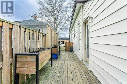 971 Elias Street, London East (East G), ON - Outdoor With Deck Patio Veranda