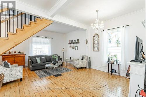 971 Elias Street, London East (East G), ON - Indoor Photo Showing Living Room