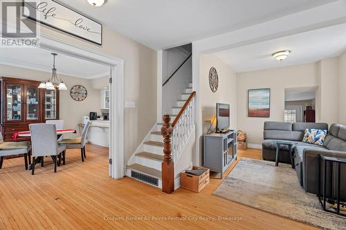 85 Cambria Road N, Goderich (Goderich (Town)), ON - Indoor Photo Showing Living Room