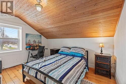 85 Cambria Road N, Goderich (Goderich (Town)), ON - Indoor Photo Showing Bedroom