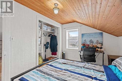 85 Cambria Road N, Goderich (Goderich (Town)), ON - Indoor Photo Showing Bedroom