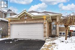 121 SOVEREIGN'S GATE Barrie, ON L4N 0Y9