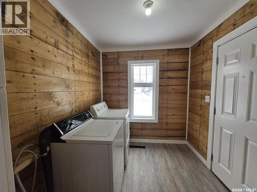 309 3Rd Street W, Wilkie, SK - Indoor Photo Showing Laundry Room
