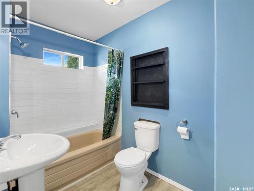 309 3Rd Street W, Wilkie, SK 