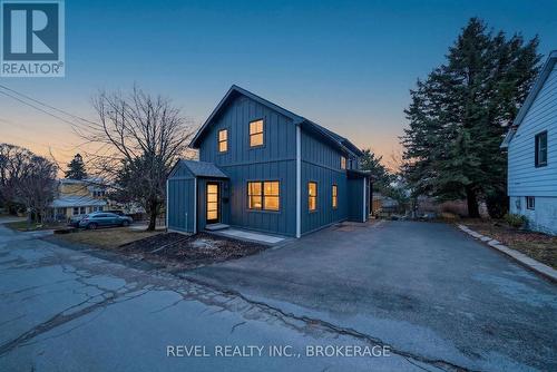 26 RICHARD STREET  Kingston (Central City West), ON K7M 2J2