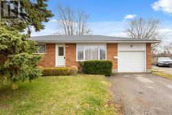 7 HOWARD PLACE St. Thomas, ON N5R 1E8