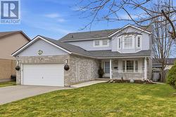 107 ROSE BRIDGE CRESCENT  Cambridge, ON N3C 3Z2