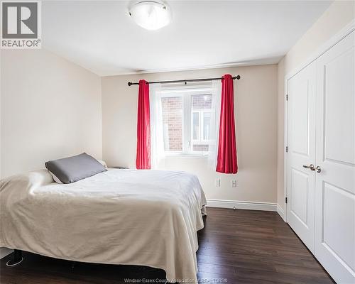 2554 Olive, Windsor, ON - Indoor Photo Showing Bedroom