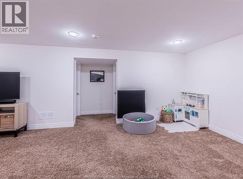 2554 Olive, Windsor, ON - Indoor Photo Showing Other Room
