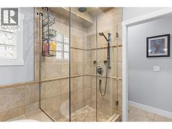 5-piece ensuite - 