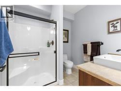 3-piece main bath - 