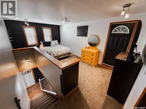 103 1St Street E, Frontier, SK - Indoor