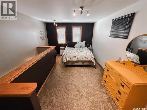 103 1St Street E, Frontier, SK - Indoor