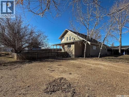 103 1St Street E, Frontier, SK - Outdoor