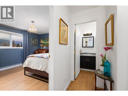 914 Vancouver Street Unit# 403, Creston, BC - Indoor Photo Showing Bedroom