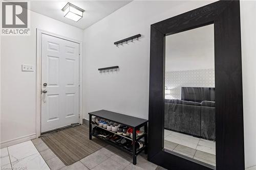 8 Gerrick Court, Hamilton, ON - Indoor Photo Showing Other Room