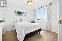Main Level - Bedroom - 