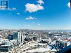 2705 - 170 BAYVIEW AVENUE Toronto, ON M5A 0M4