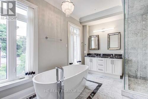 51A Burnaby Boulevard, Toronto, ON - Indoor Photo Showing Bathroom