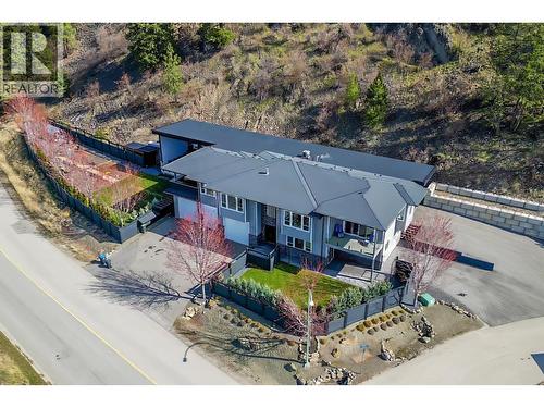 2875 Shayler Road, Kelowna, BC - Indoor Photo Showing Garage