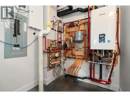 2875 Shayler Road, Kelowna, BC - Indoor Photo Showing Basement