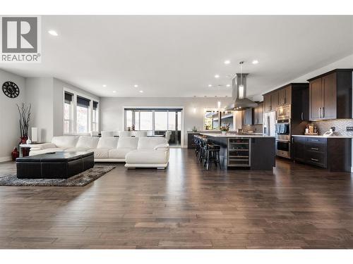 2875 Shayler Road, Kelowna, BC - Indoor