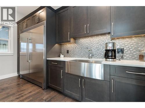 2875 Shayler Road, Kelowna, BC - Indoor Photo Showing Kitchen With Upgraded Kitchen