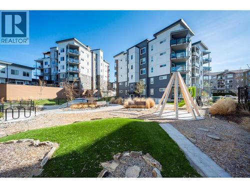 3642 Mission Springs Drive Unit# 204 Lot# 140  Kelowna, BC V1W 0E1