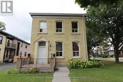 52 WELLINGTON STREET S Woodstock (Woodstock - South), ON N4S 3H6