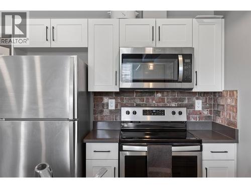280 Tranquille Road Unit# 312, Kamloops, BC - Indoor Photo Showing Kitchen With Stainless Steel Kitchen With Upgraded Kitchen