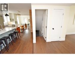 Stairs leading to basement - 
