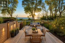 1069 BEACH BOULEVARD  Hamilton (Hamilton Beach), ON L8H 6Z9
