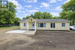 B - 698 HIGHWAY 6 HIGHWAY Hamilton, ON L8N 2Z7