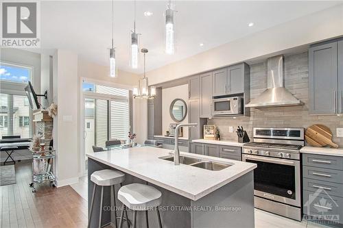 427 Rainrock Crescent, Ottawa, ON - Indoor Photo Showing Kitchen With Double Sink With Upgraded Kitchen