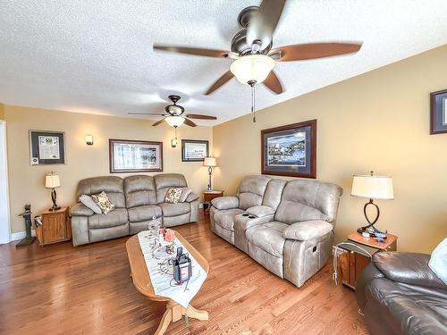 100 Bareneed Road, Bareneed, NL 