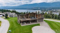 5-640 UPPER LAKEVIEW Road Windermere, BC V0A 1K3