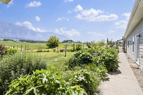 2110 30Th Street, Lister, BC - Outdoor With View