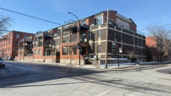 332-2801 Rue du Centre Montréal (Le Sud-Ouest), QC H3K 3C4