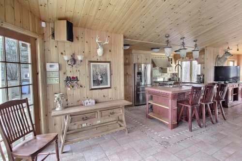 Vue d'ensemble - 193 Av. George, Rouyn-Noranda, QC - Indoor