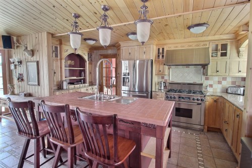 Coin-repas - 193 Av. George, Rouyn-Noranda, QC - Indoor Photo Showing Kitchen With Double Sink
