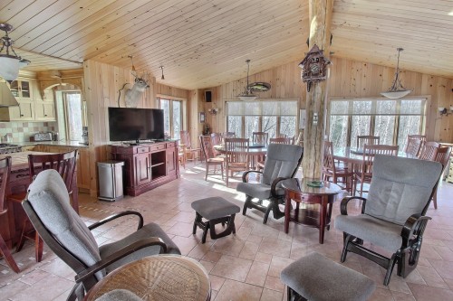 Vue d'ensemble - 193 Av. George, Rouyn-Noranda, QC - Indoor Photo Showing Living Room
