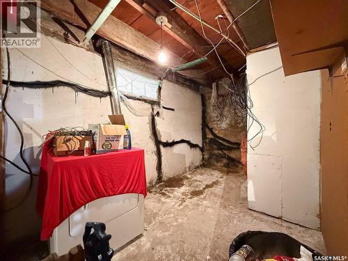 269 2Nd Avenue Ne, Swift Current, SK - Indoor Photo Showing Basement