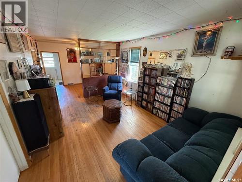 269 2Nd Avenue Ne, Swift Current, SK - Indoor Photo Showing Other Room