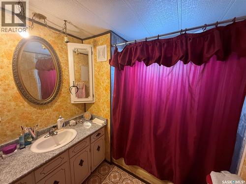 21 Navou Park, Weyburn, SK 