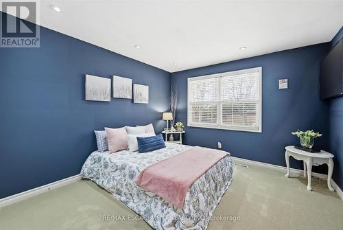 285 Glen Afton Drive, Burlington, ON - Indoor Photo Showing Bedroom
