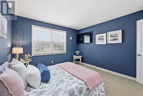 285 Glen Afton Drive, Burlington, ON - Indoor Photo Showing Bedroom