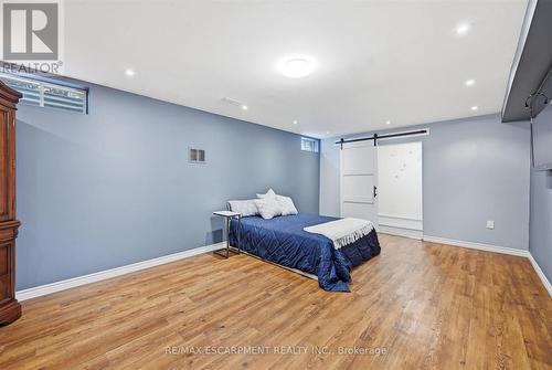 285 Glen Afton Drive, Burlington, ON - Indoor Photo Showing Bedroom