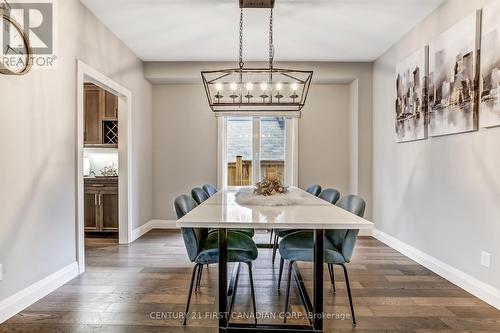 753 Superior Drive, London North (North B), ON - Indoor Photo Showing Dining Room