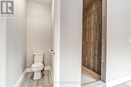 753 Superior Drive, London North (North B), ON - Indoor Photo Showing Bathroom